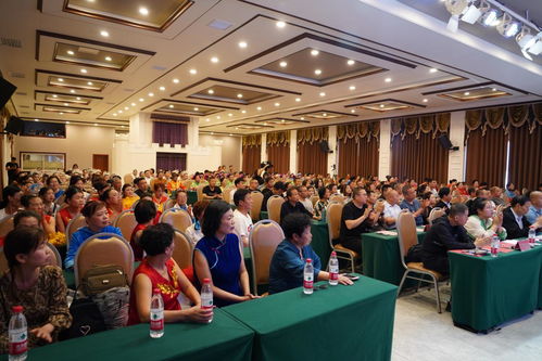 陽城縣民營企業(yè)聯(lián)合工會舉辦建材行業(yè)職工文藝演出